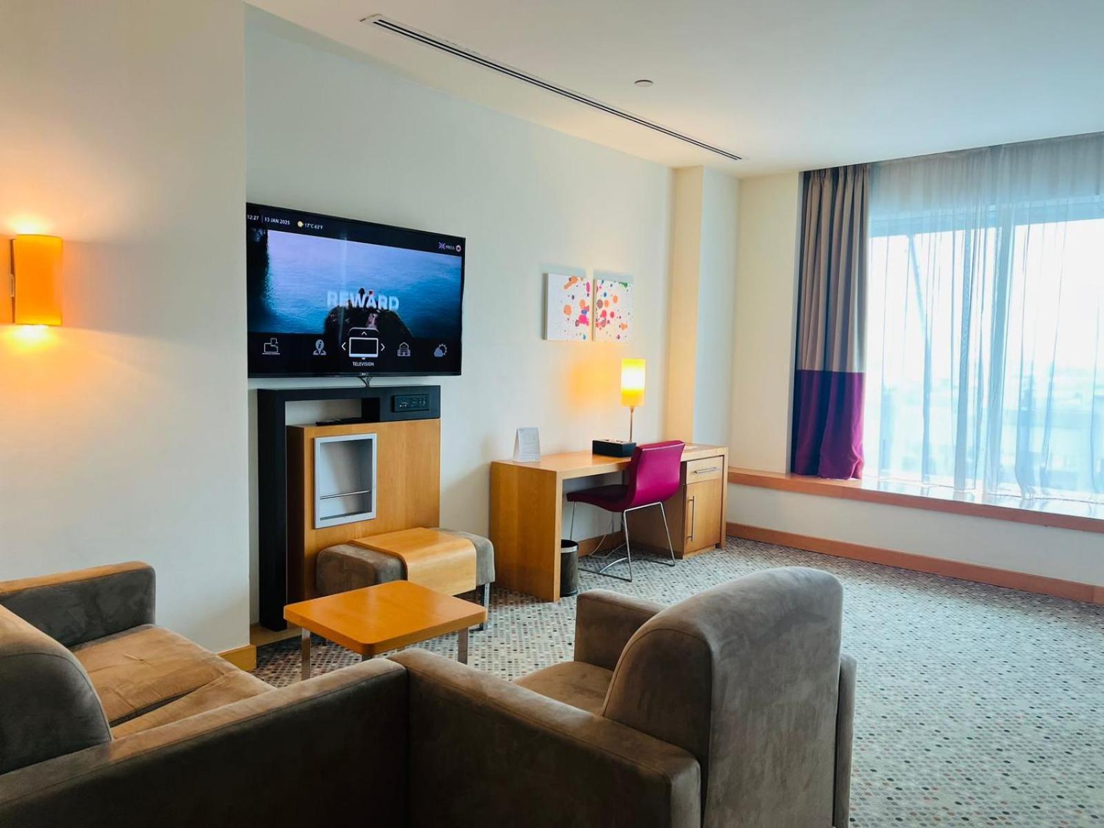 Hotel Novotel Business Park 4*