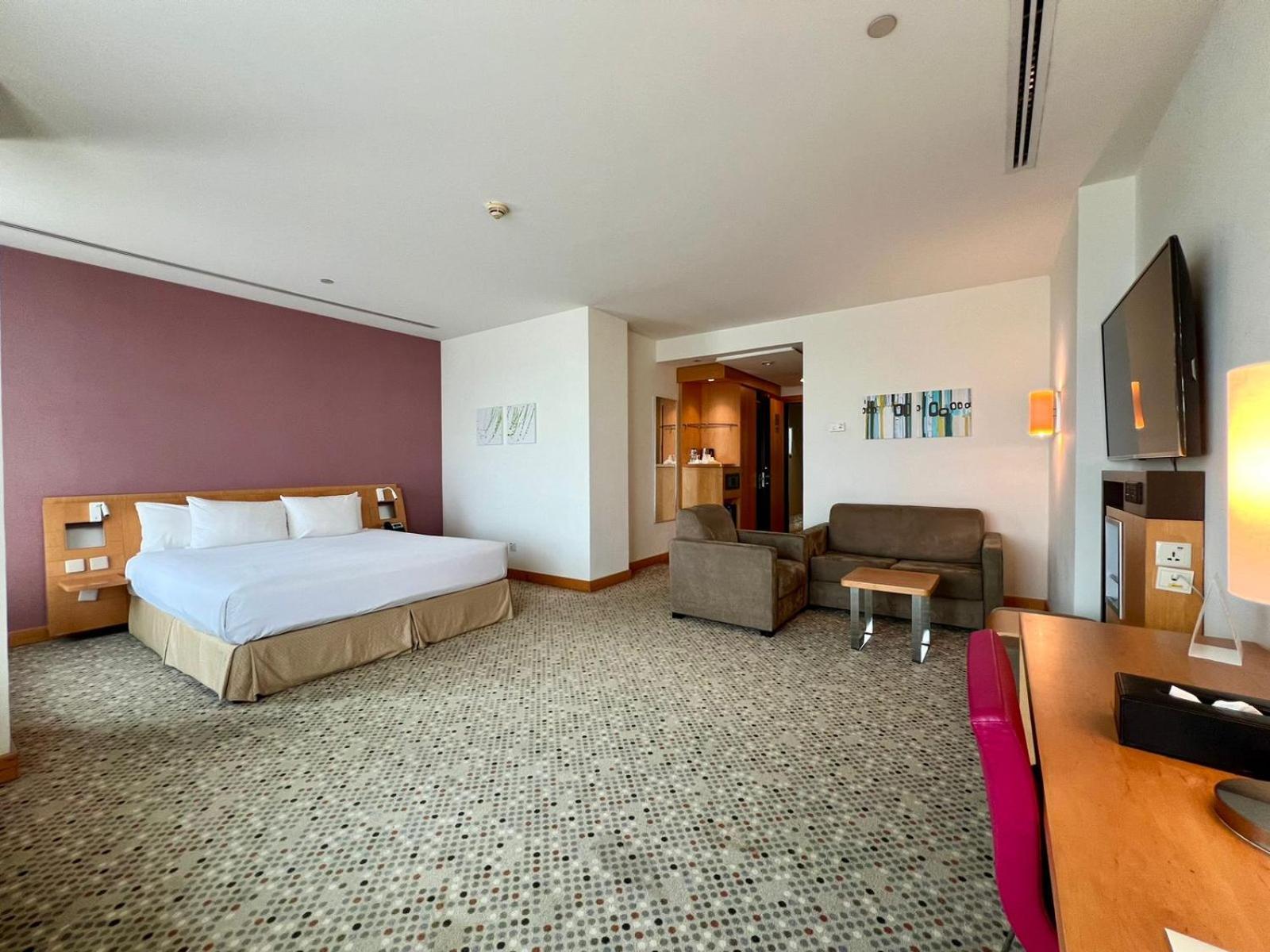 Novotel Business Park