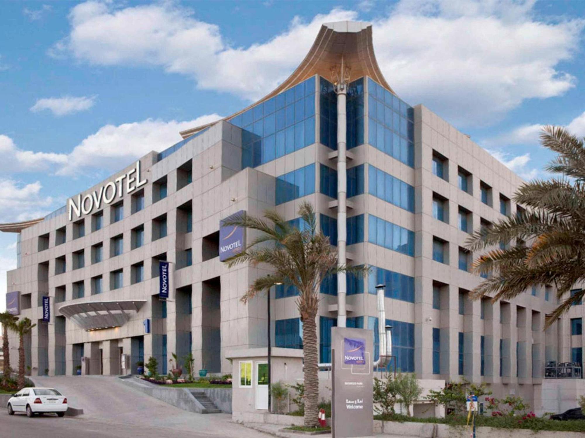 Hotel Novotel Business Park 4*