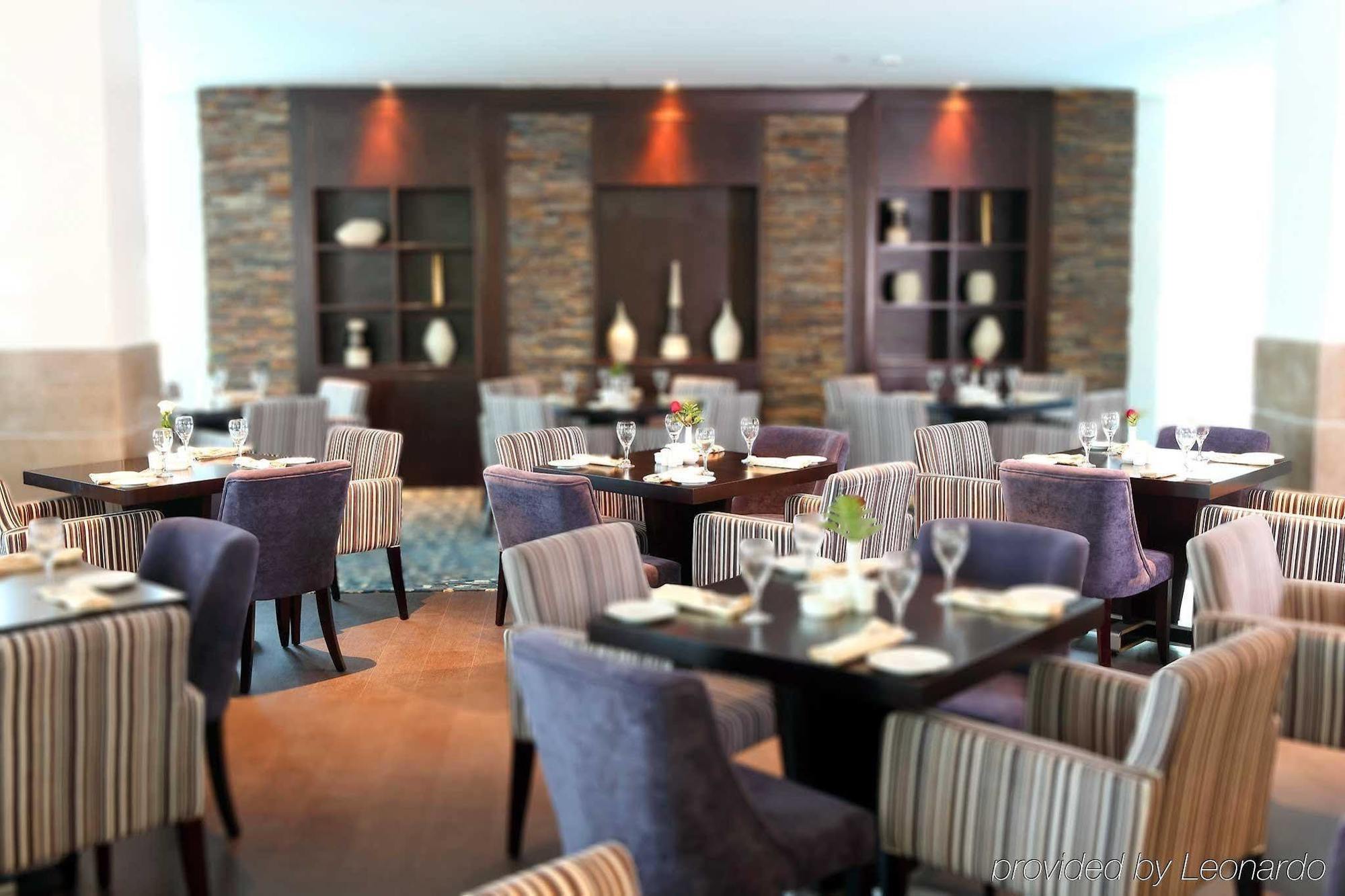 Novotel Business Park Hotel 4*