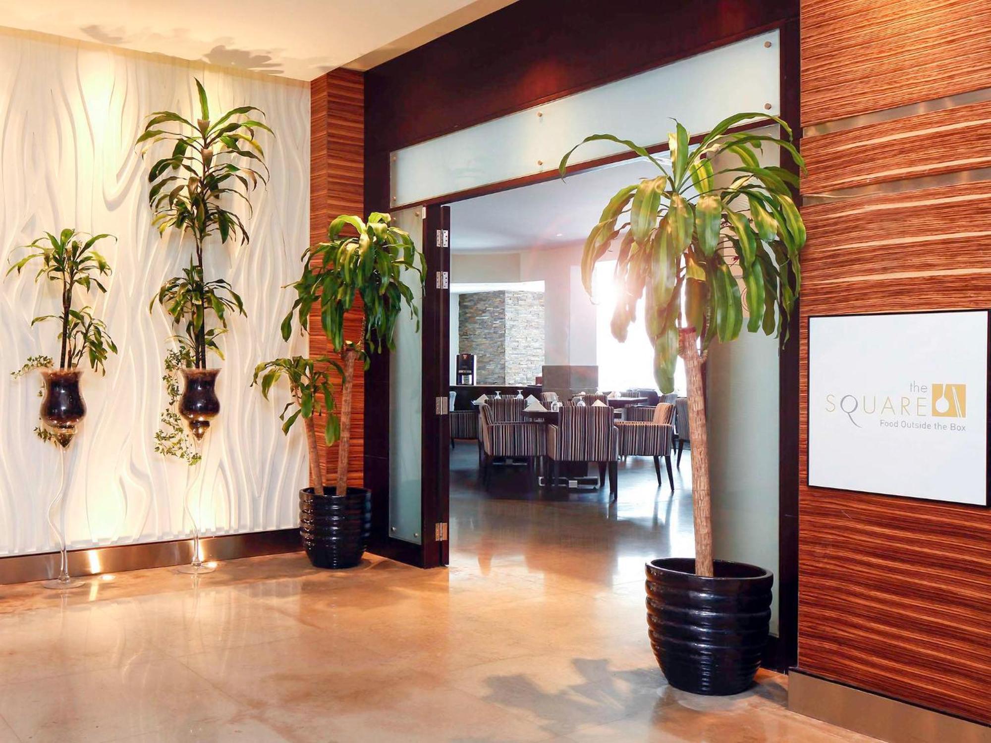 Novotel Business Park 4*