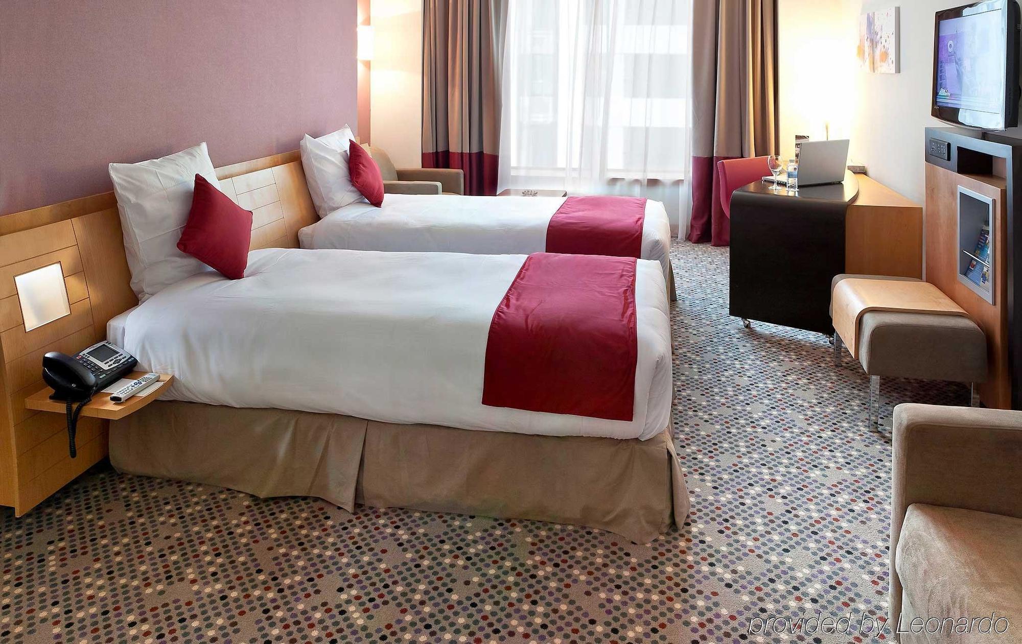 Hotel Novotel Business Park 4*